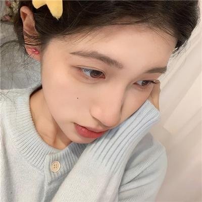 南家三姐妹海报